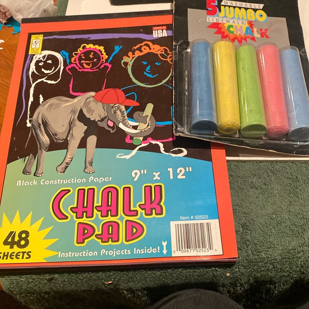 NWOT Black Construction Paper Chalk Pad and Package of Jumbo Chalk